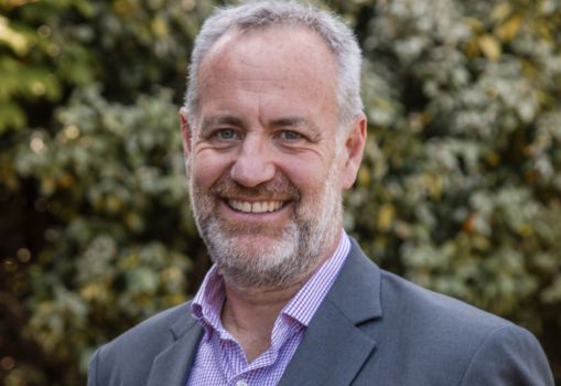 Portrait photo of Mark Osgood